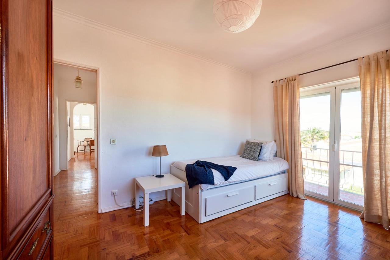 Bright Apartment With Garden In Cascais Ngoại thất bức ảnh